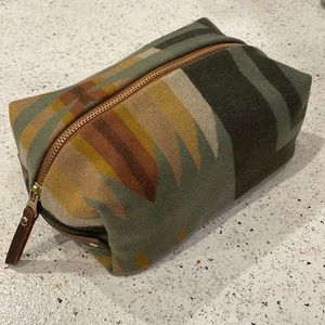 Pendelton cosmetic or shave bag.